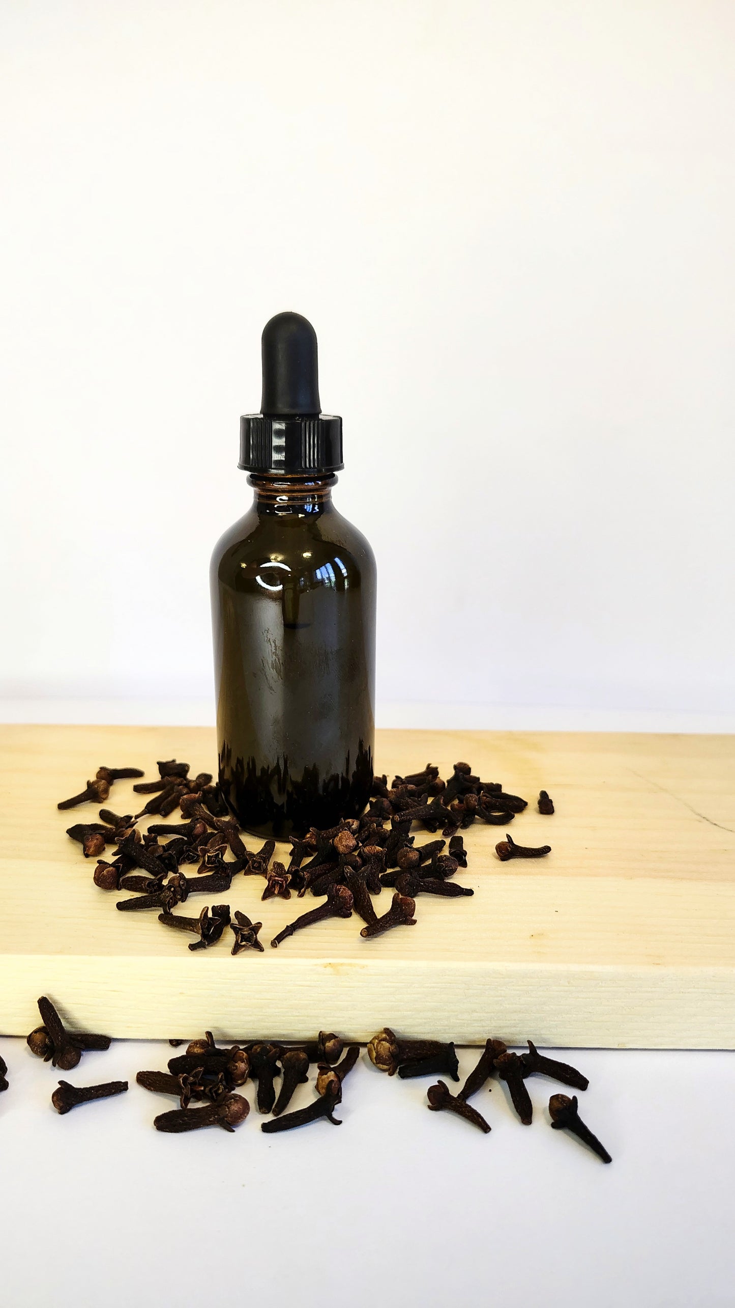 Clove and Comfrey Oil